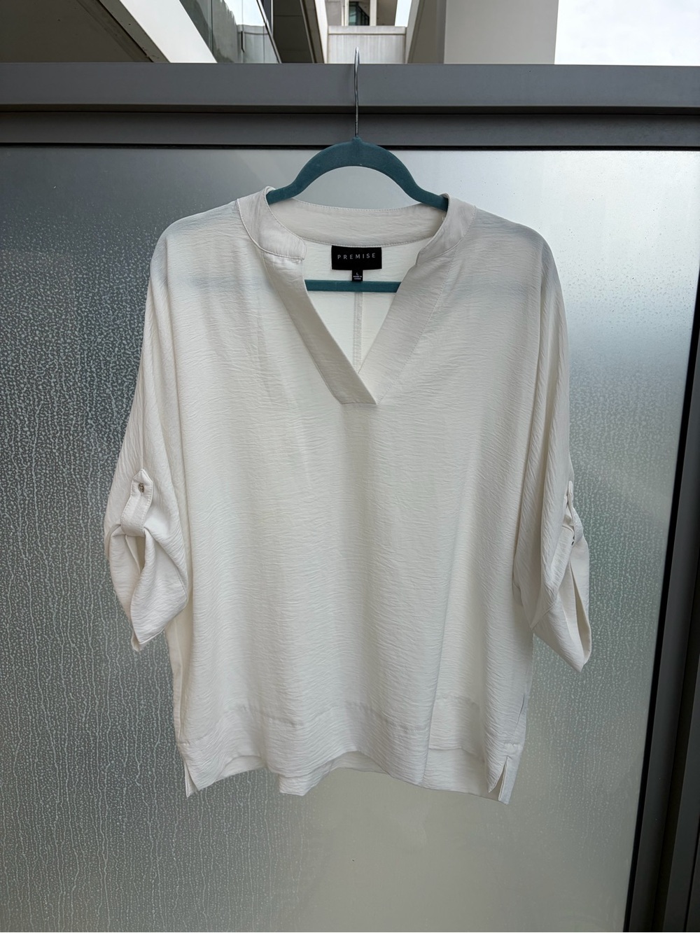 Premise | Women's Cream V-Neck Roll-Sleeve Blouse